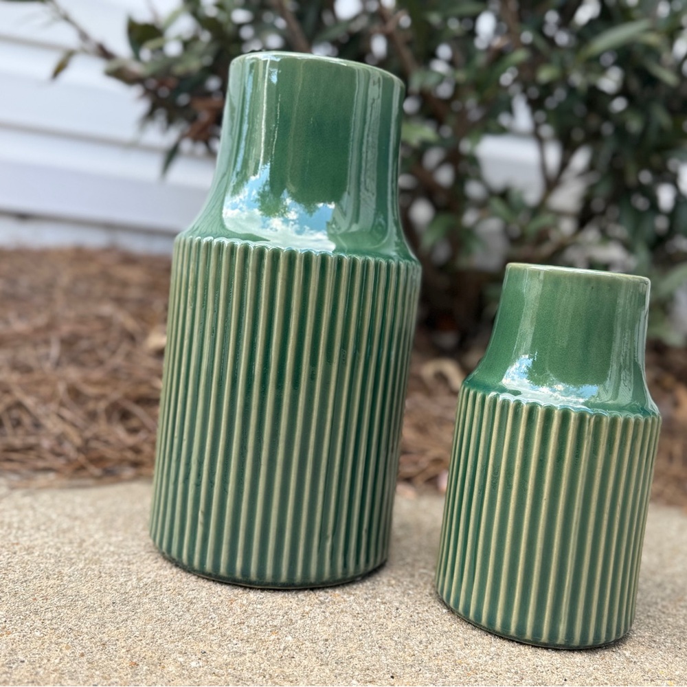 Frontgate Ceramic Ribbed Vase Set - NWT - Picture 8 of 11